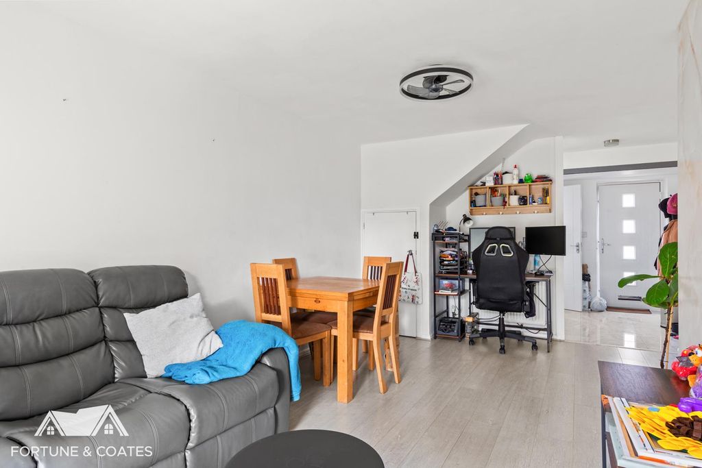 Property photo 3 of 21 Churchleys_3.Jpg