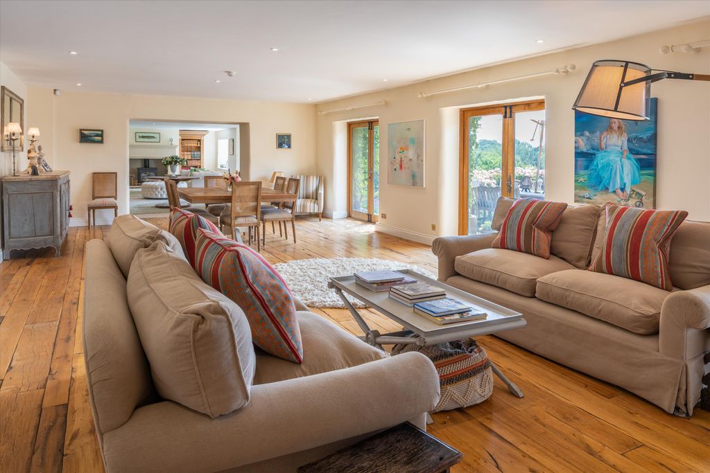 Property photo 3 of 4 Image