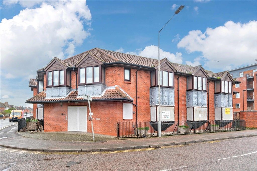 Property photo 1 of 6