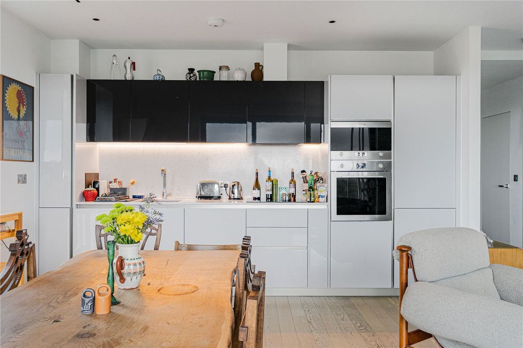 Property photo 2 of 23 Open Plan Living