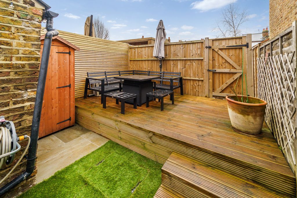 Property photo 3 of 14 Picture No. 11