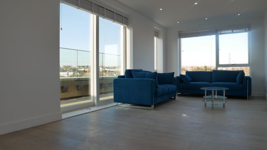 Property photo 3 of 7