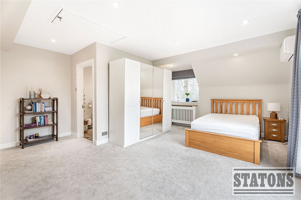 Additional image 18 of 5 bed detached house for saleFoxes Lane, Welham Green, North Mymms, Hatfield AL9