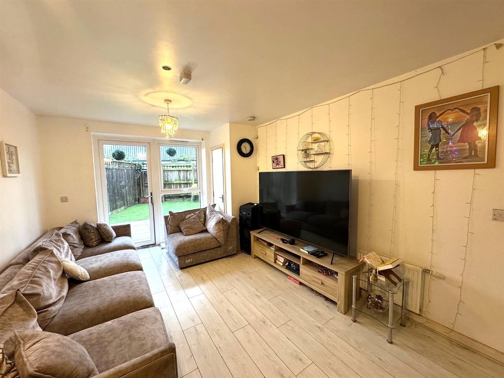 Property photo 3 of 11 Img_9563.Jpg
