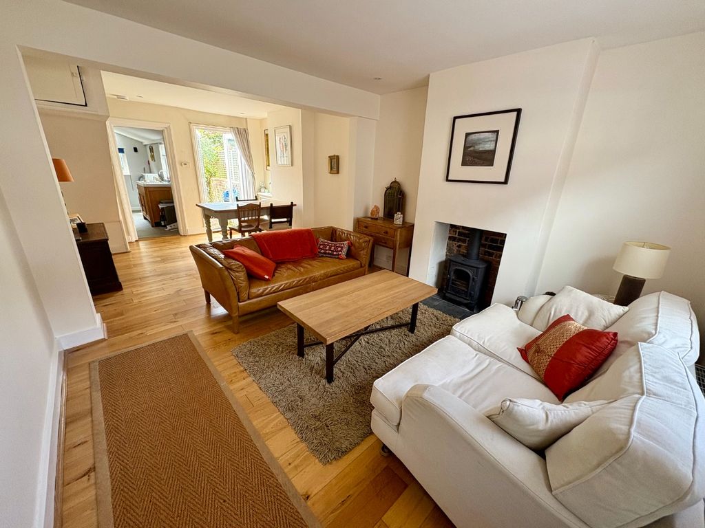 Property photo 3 of 10 4491372