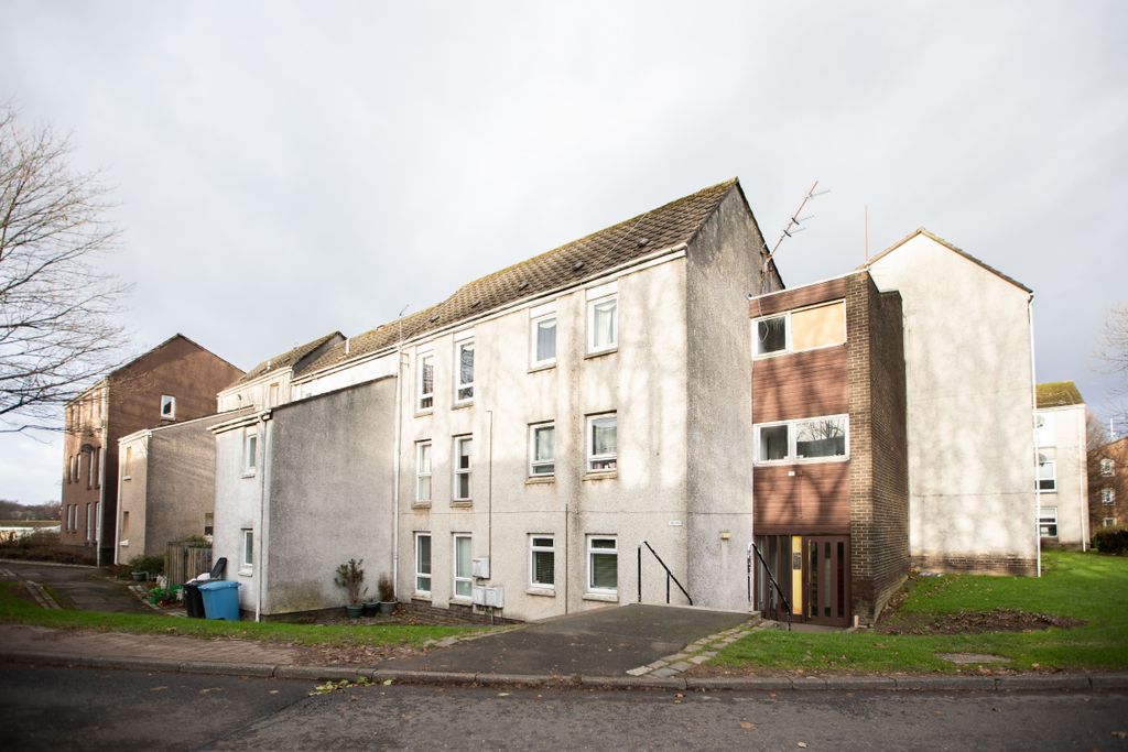 Property photo 1 of 20