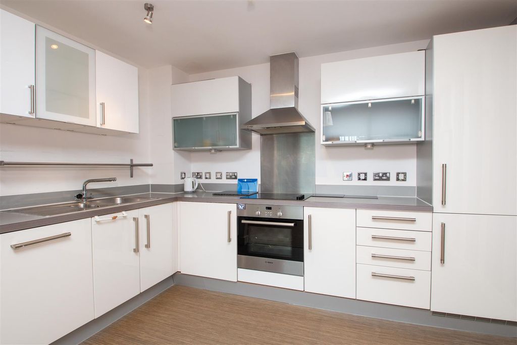 Property photo 2 of 17 54Pearl_7.Jpg