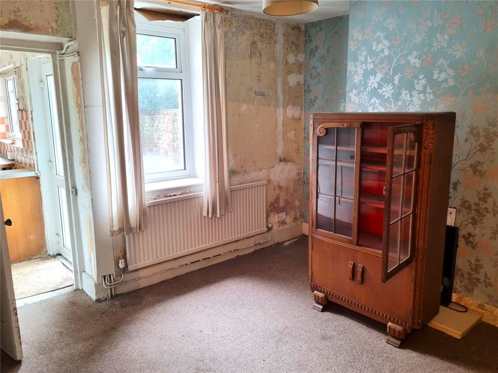 Property photo 3 of 21 Picture No. 17