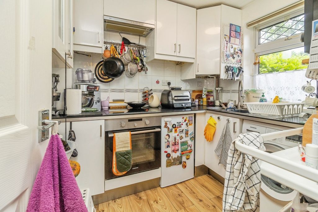 Property photo 3 of 20 Pbox-Img.Jpg