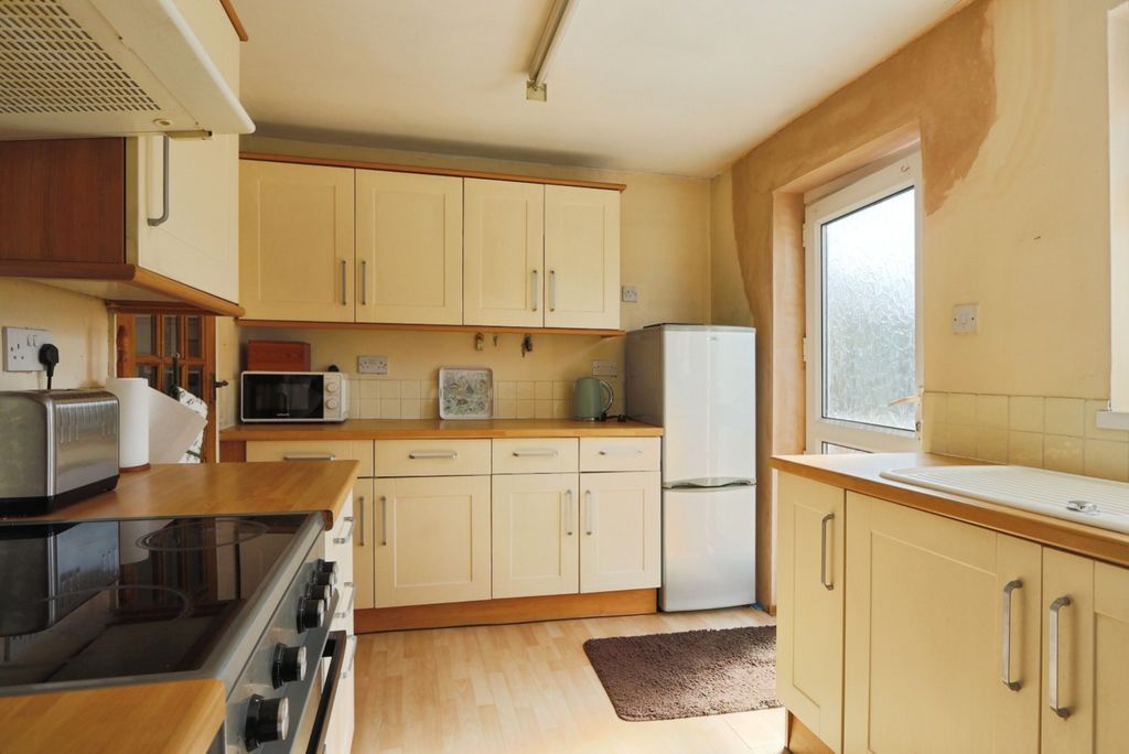 Property photo 3 of 13 4074287