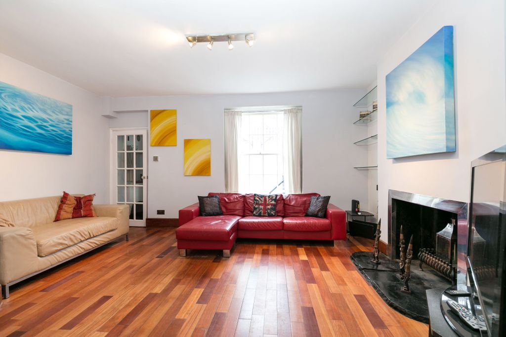 Property photo 2 of 13