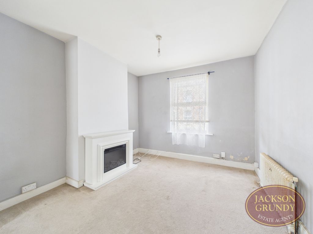 Property photo 3 of 10 Louise Road