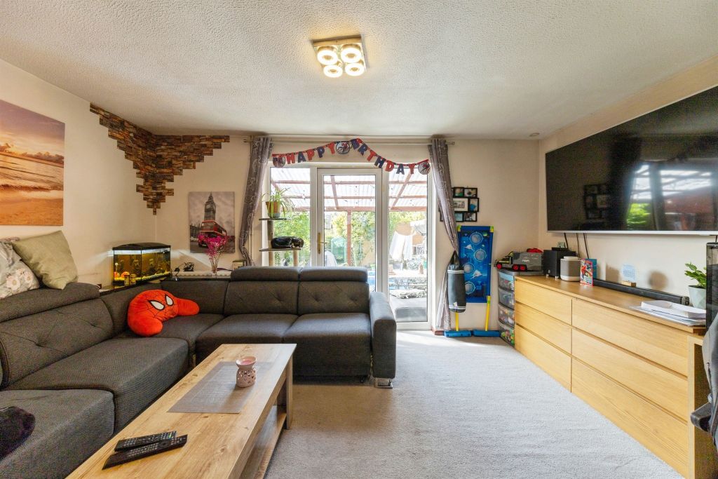Property photo 2 of 14