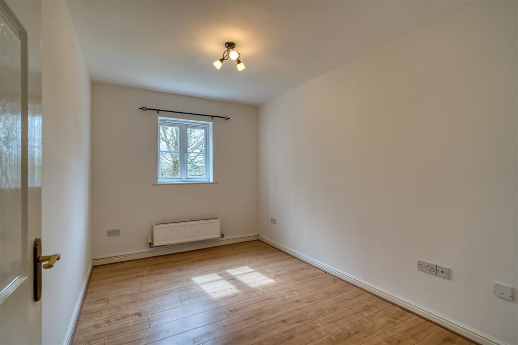 Property photo 3 of 8 Bedroom One