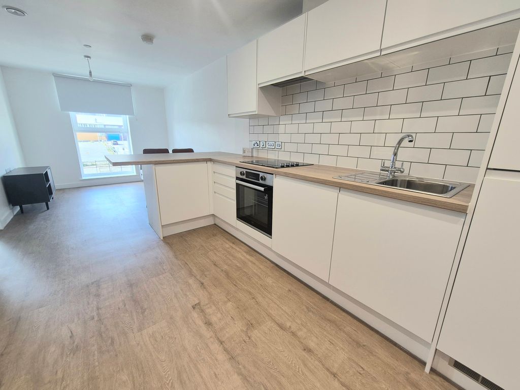 Property photo 1 of 12 Image