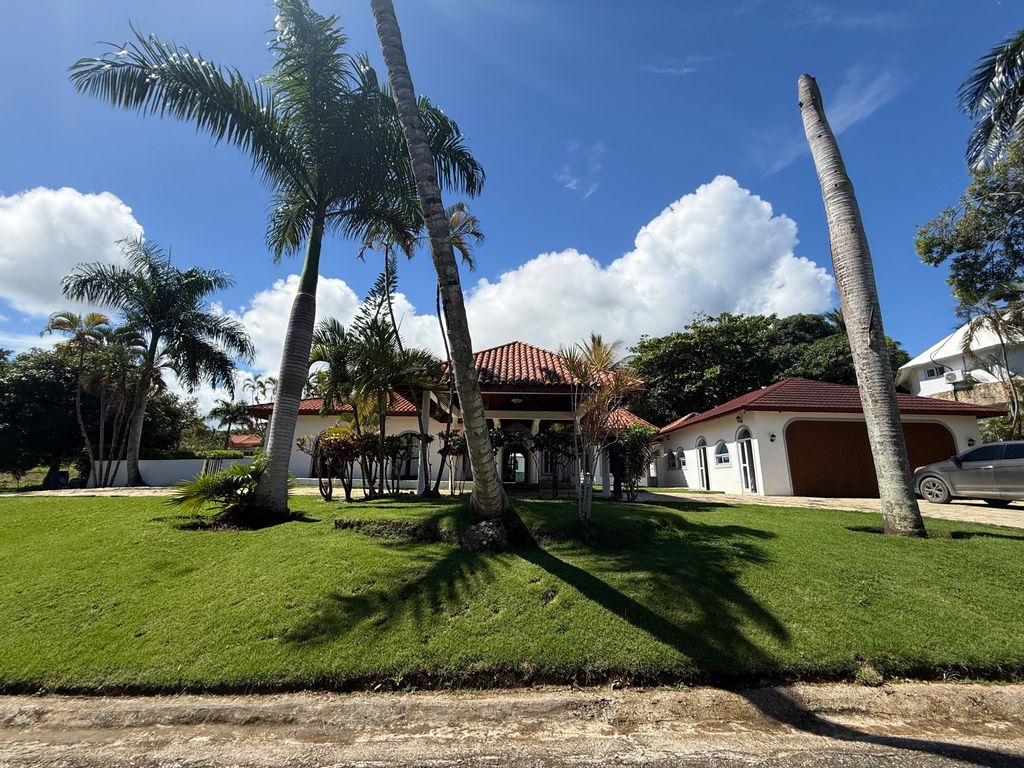 Property photo 1 of 30
