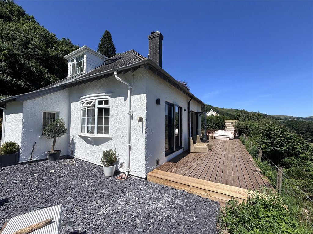 Property photo 2 of 27 Picture No. 44