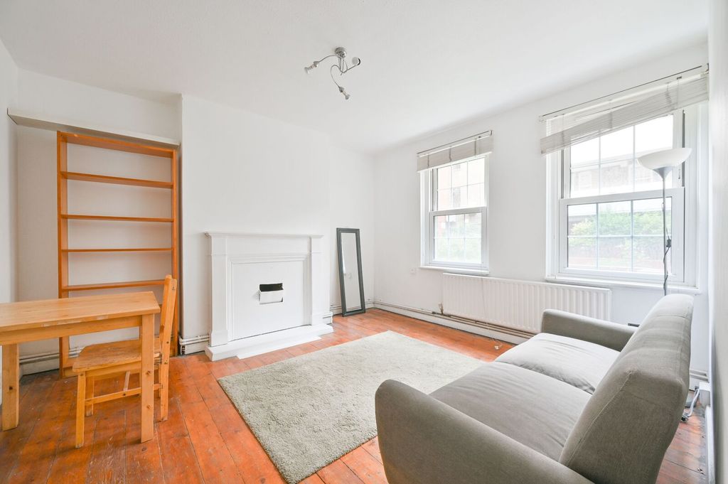 Property photo 1 of 8