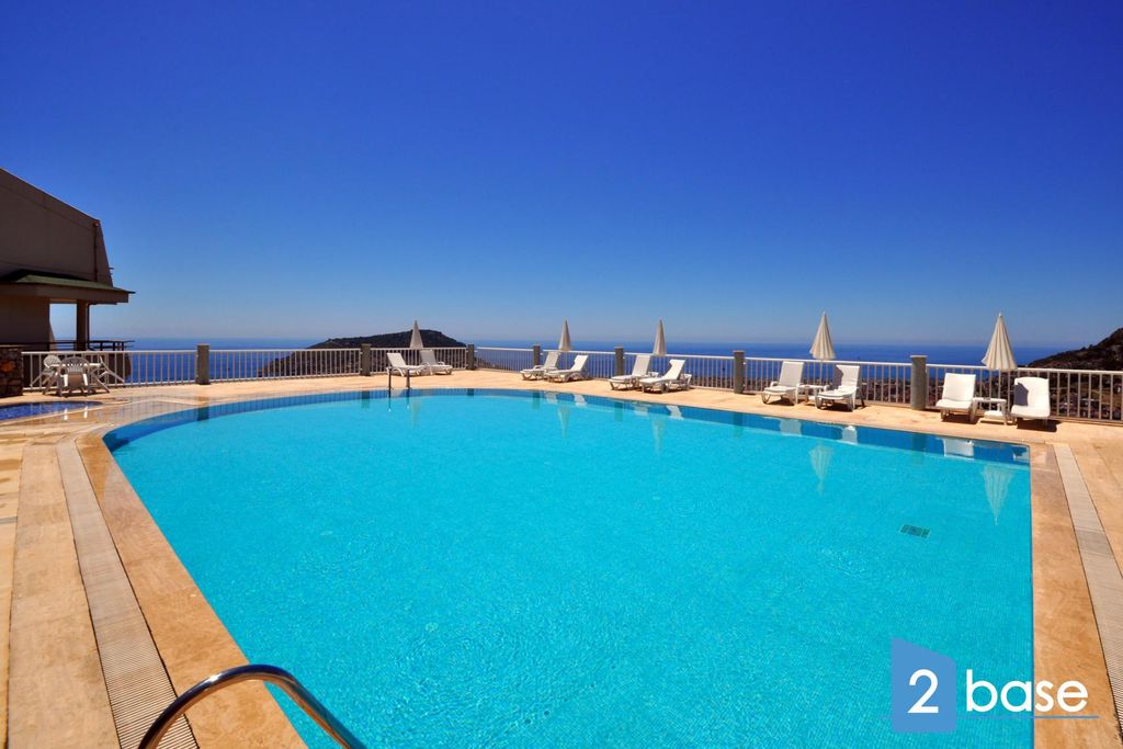 Property photo 3 of 38