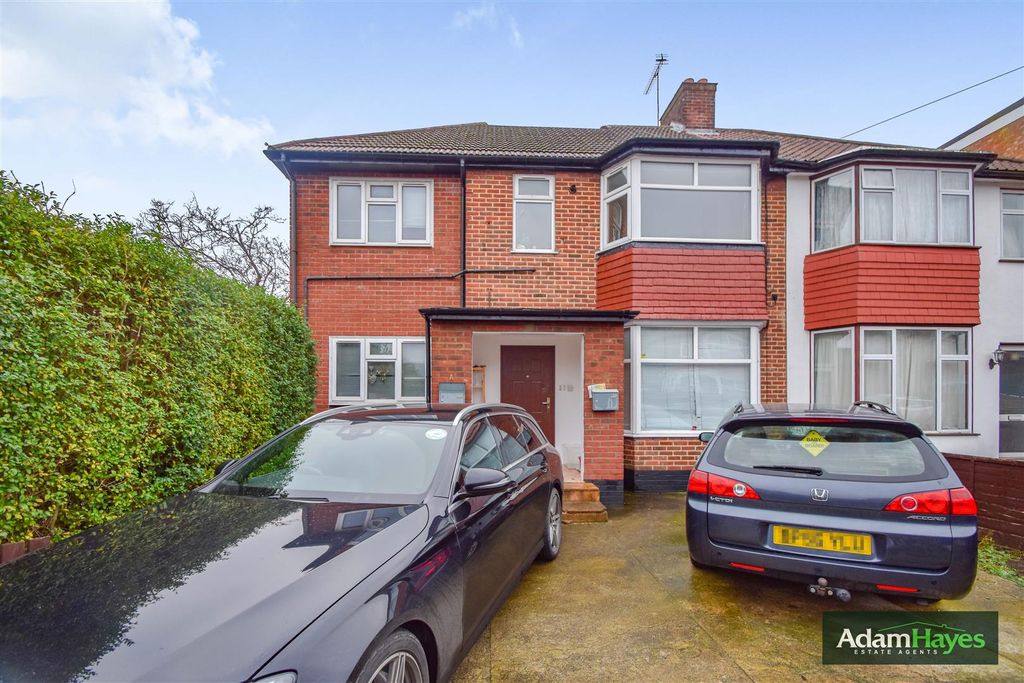 Property photo 2 of 9