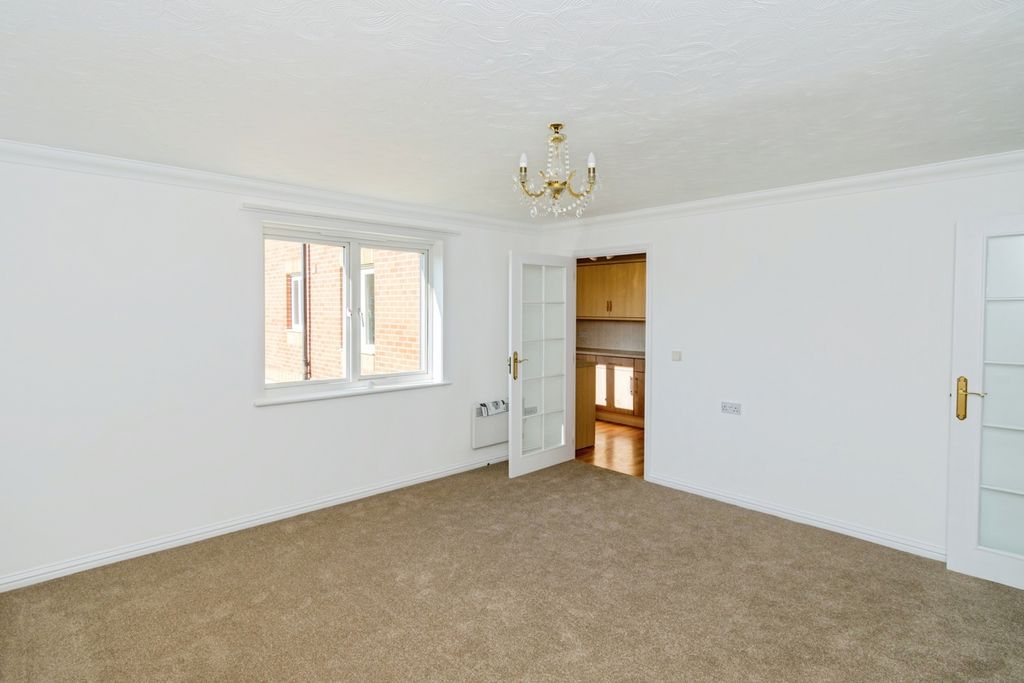 Property photo 3 of 16 Photo