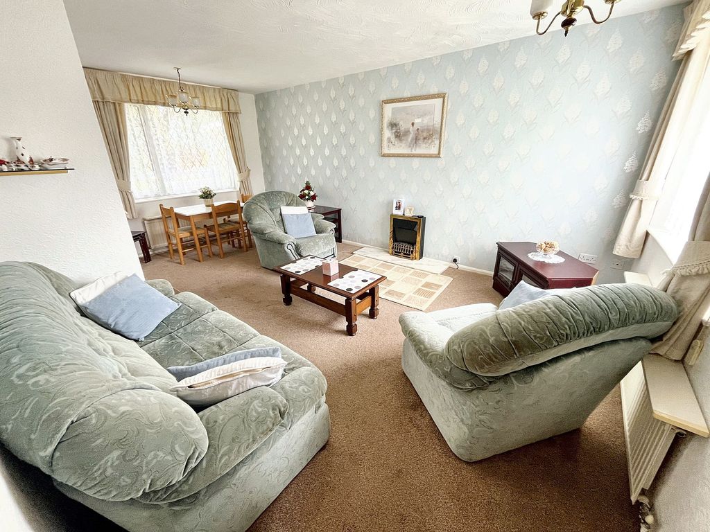 Property photo 3 of 24