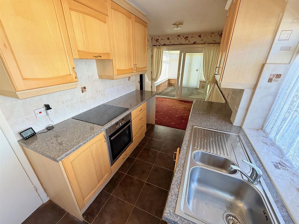 Property photo 2 of 12 Kitchen.Jpg