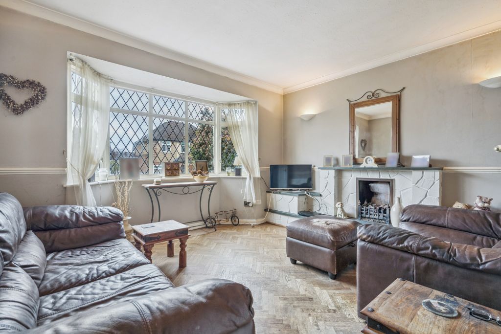 Property photo 3 of 11