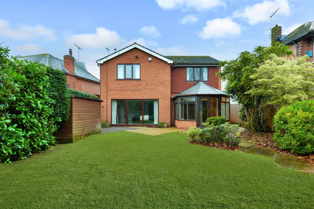 Property photo 1 of 25