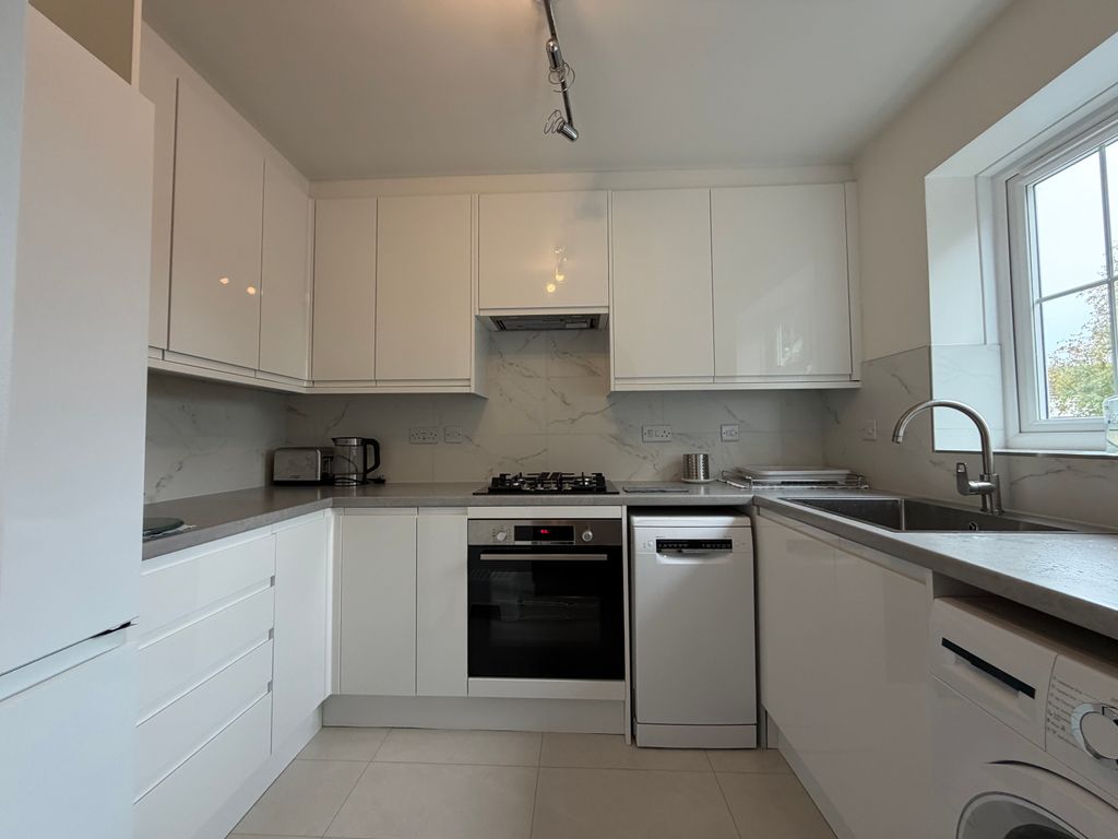 Property photo 2 of 9 Image