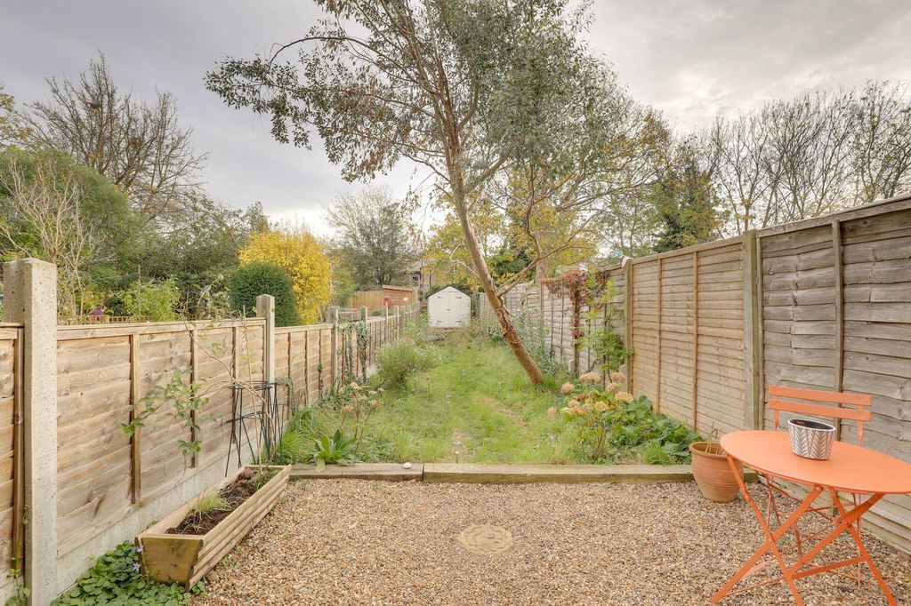 Property photo 3 of 9