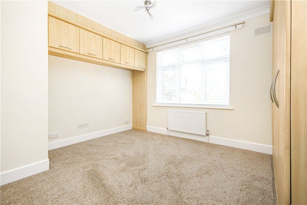 Property photo 3 of 7 Bedroom
