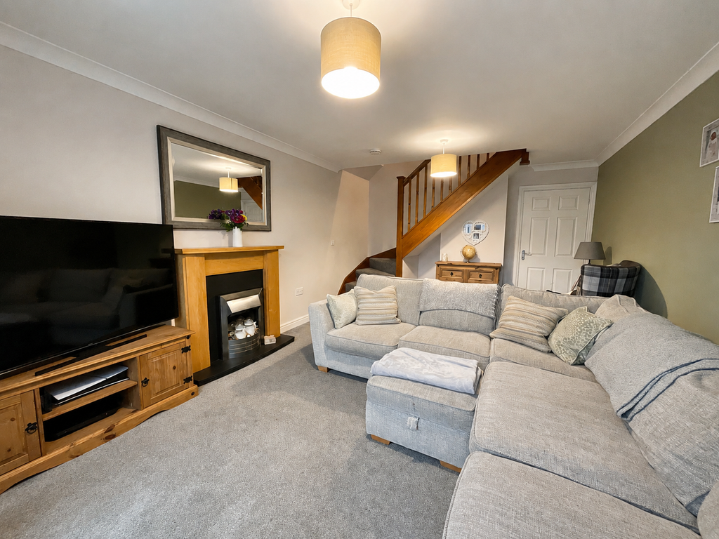 Property photo 2 of 12