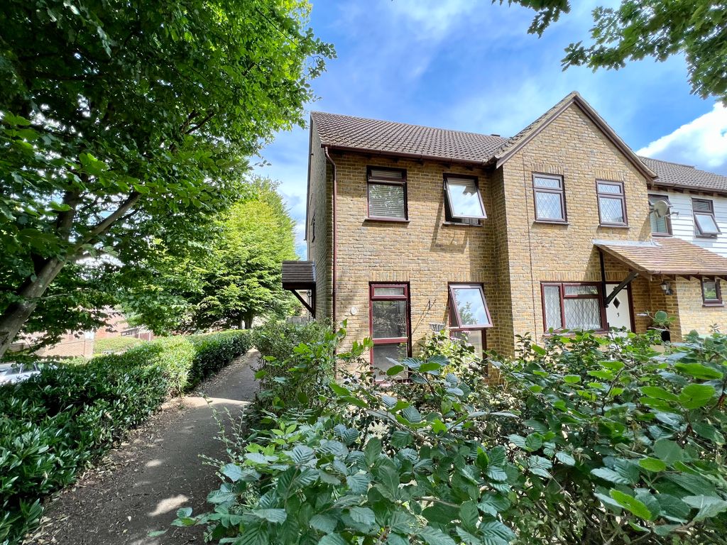 Property photo 1 of 9