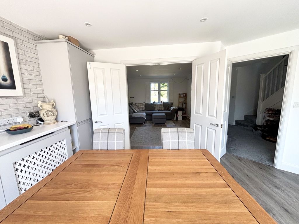 Property photo 3 of 21 Kitchen Dining Room