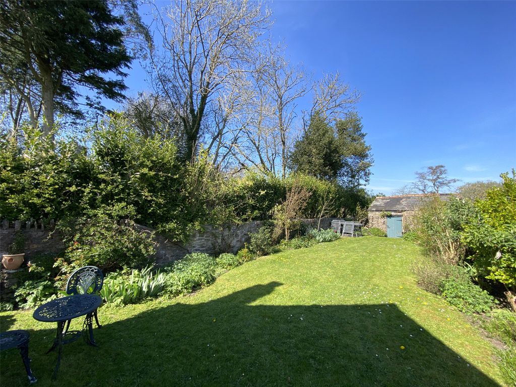 Property photo 2 of 18 2 - Picture No. 02