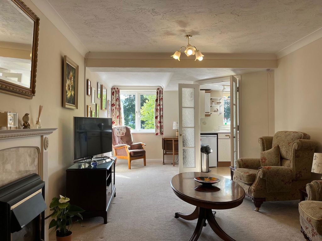 Property photo 3 of 9