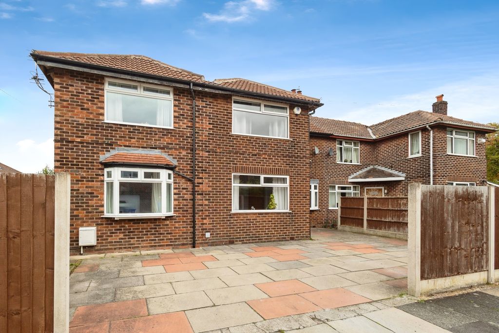 Property photo 1 of 18 Photo