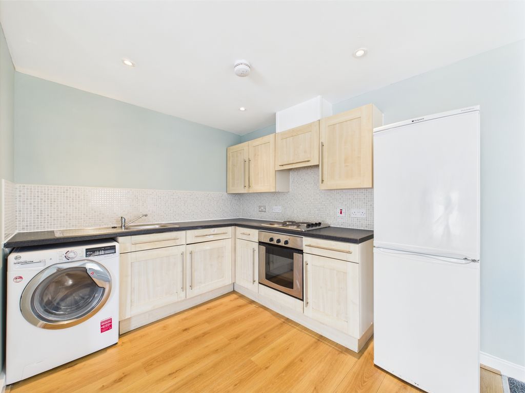 Property photo 2 of 8