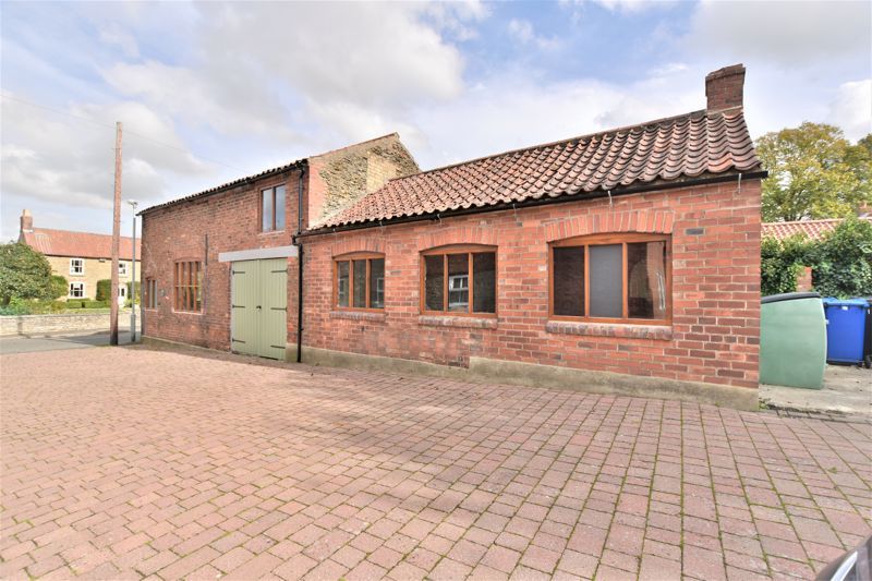 Property photo 3 of 21 Photo 10