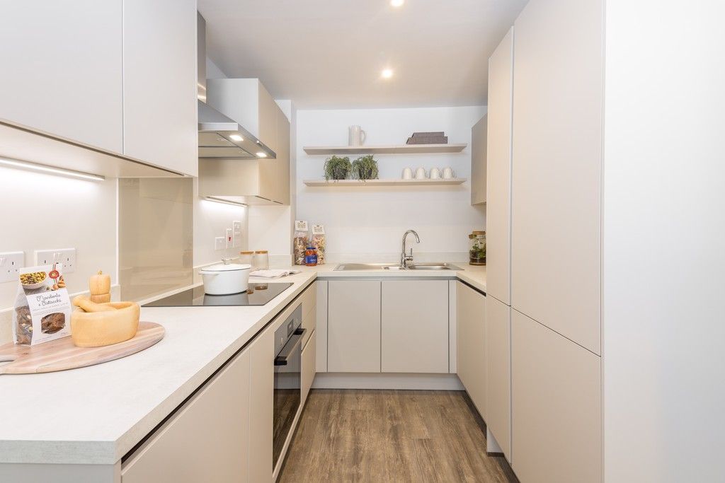 Property photo 2 of 10 Wivenhoe Gardens, Wivenhoe