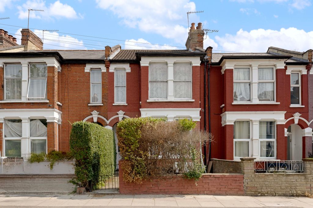 Property photo 1 of 15 _Akp8223