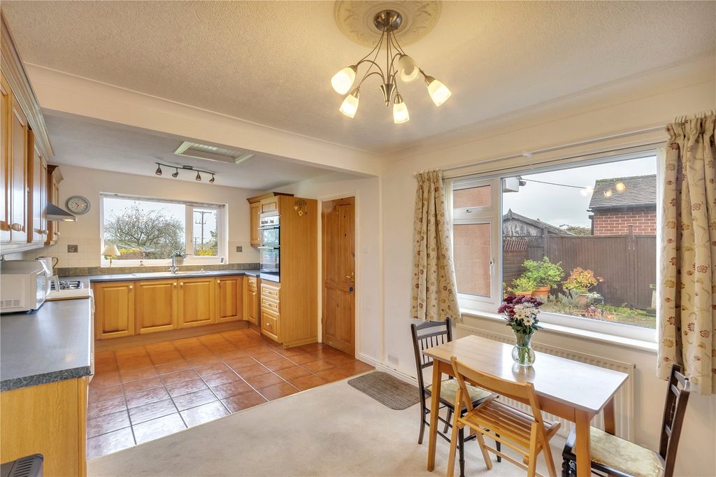 Property photo 2 of 21 Picture No. 06