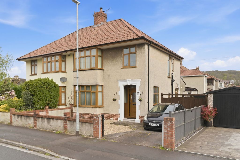 Property photo 1 of 36