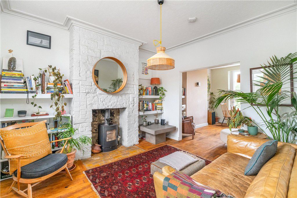 Property photo 3 of 22 Sitting Room