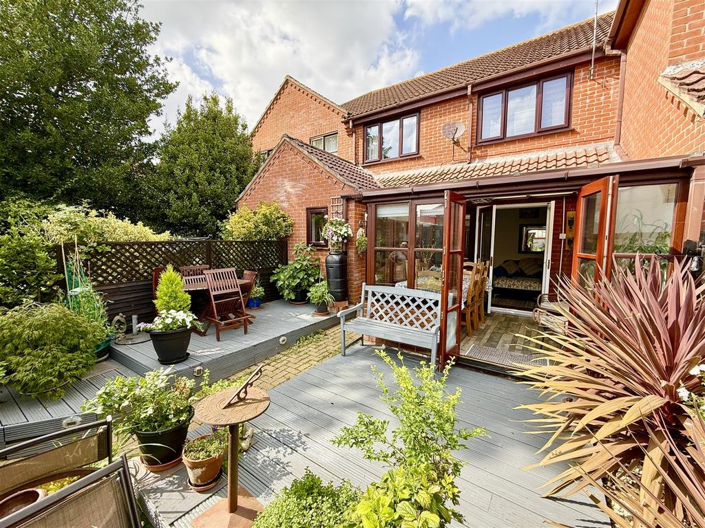 Property photo 1 of 21 Garden