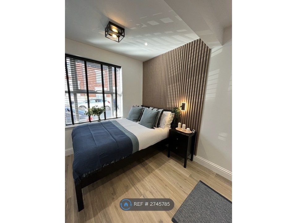 Property photo 2 of 8 Example Room