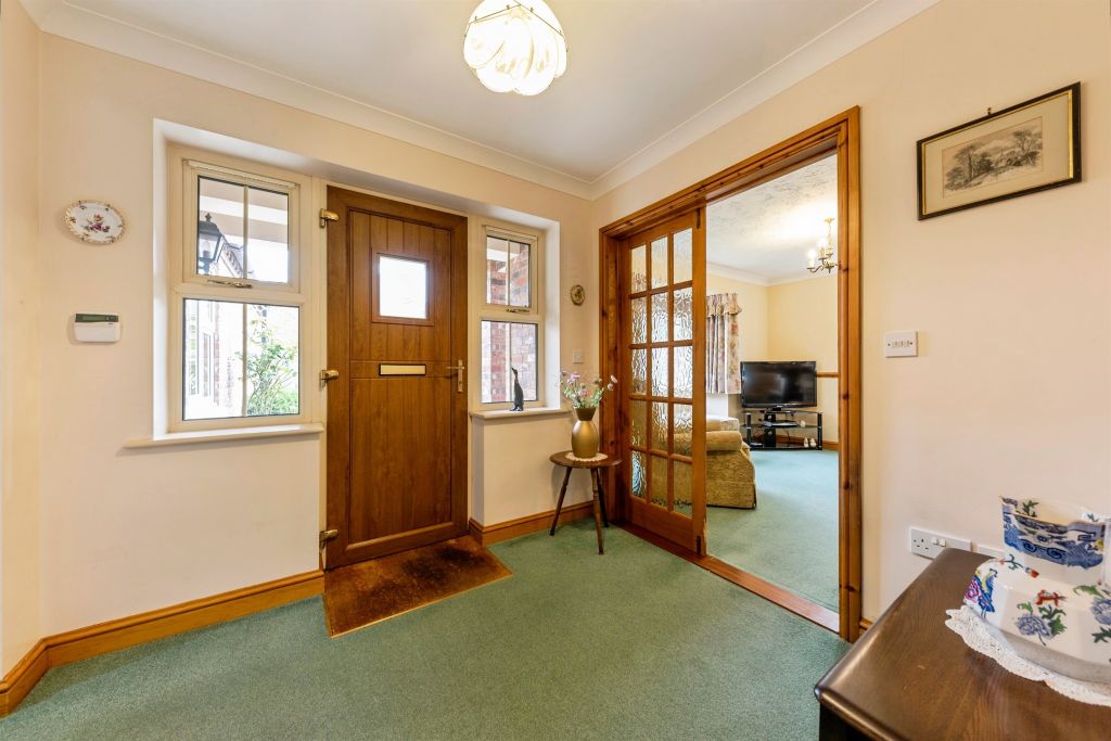 Property photo 2 of 20