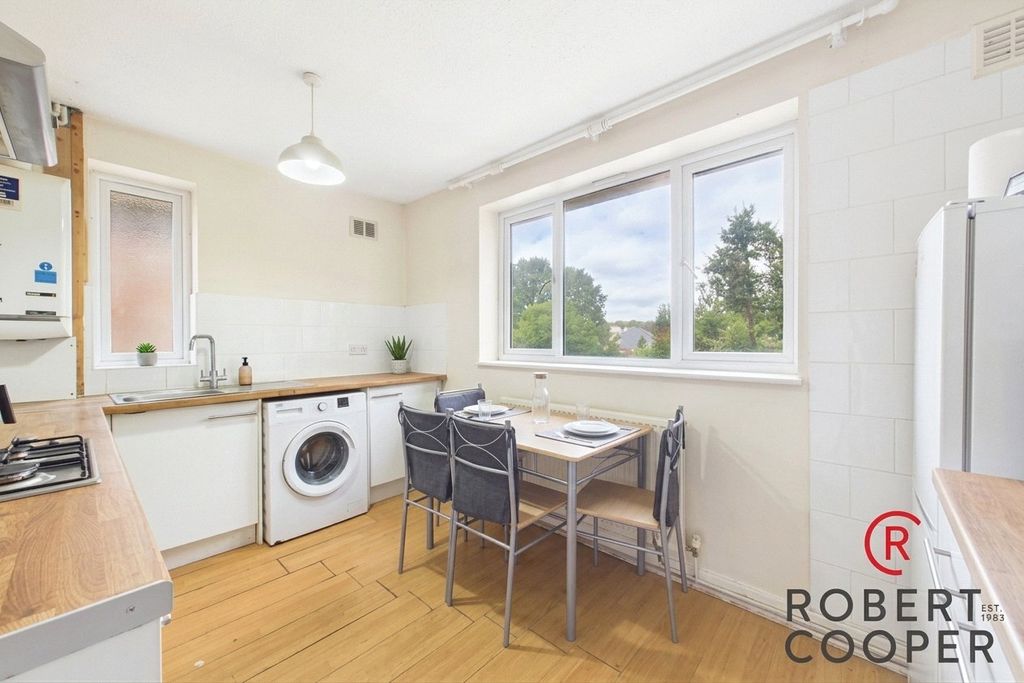 Property photo 3 of 7 Picture No. 09