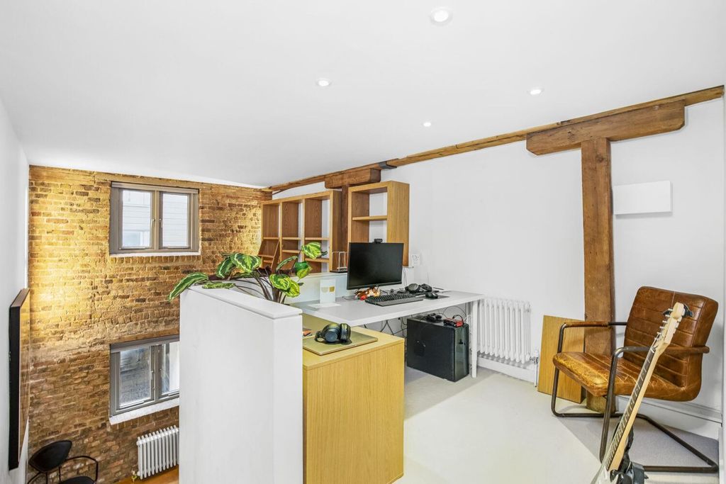 Property photo 2 of 10 7.Jpg